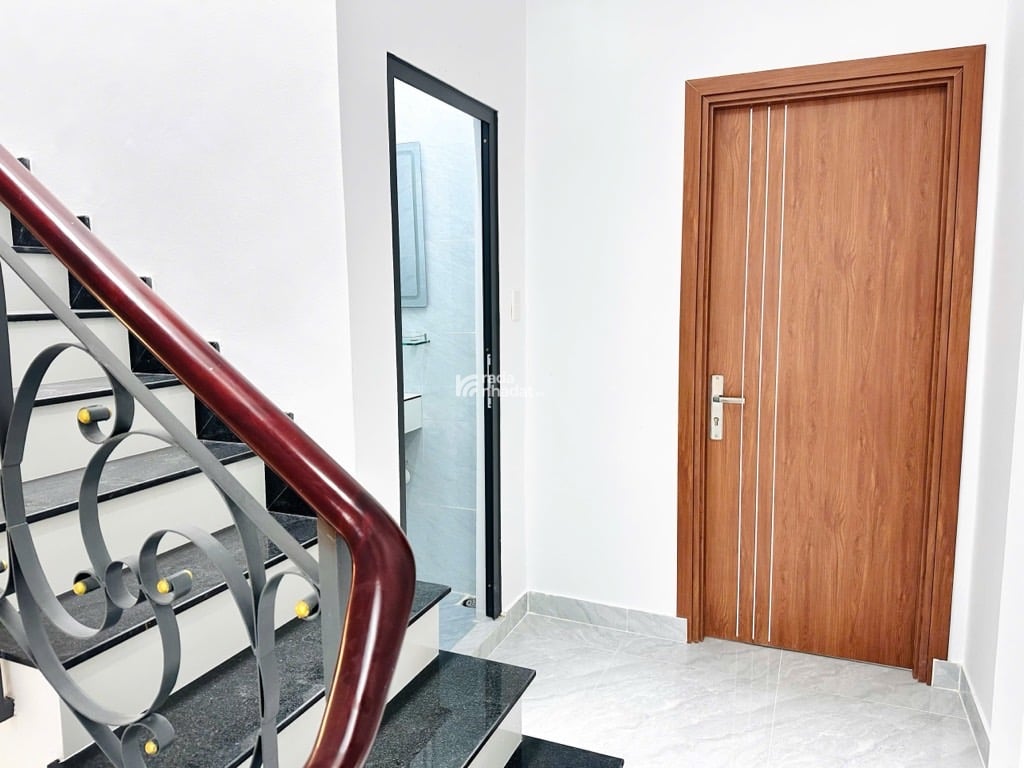 KHÔNG CHỐT LIỀNHẾT NHÀ ĐẸP NGON NHE QUÝ ZỊ LÊ VĂN QUỚI - HXH 6M-3 TẦNG ĐẸP KIÊN CỐ - HƠN 5TỶ