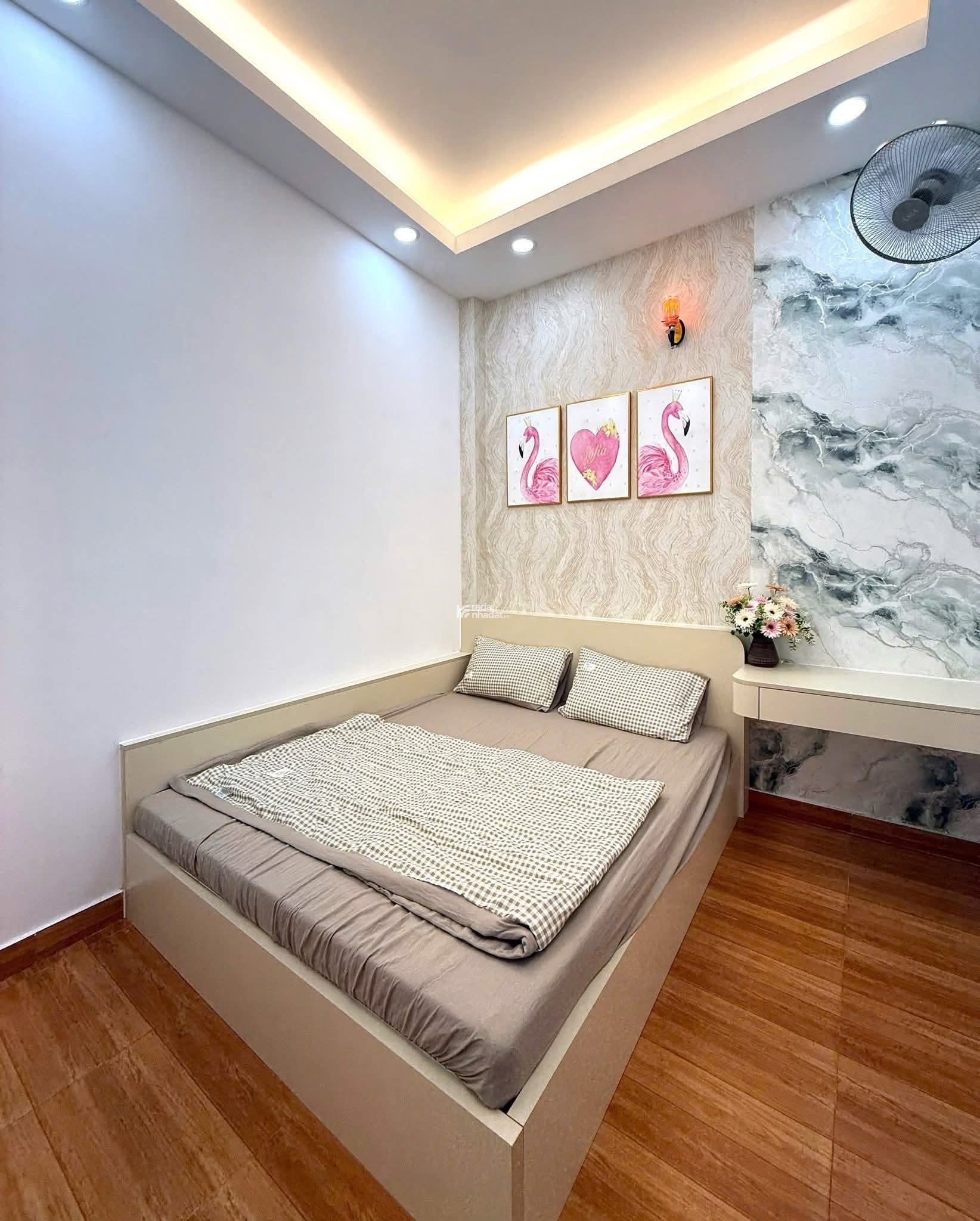 BÁN NHÀ MẶT TIỀN - 80m2 - NGANG GẦN 5m - 3 TẦNG , 4PN - ĐÀO CAM MỘC QUẬN 8