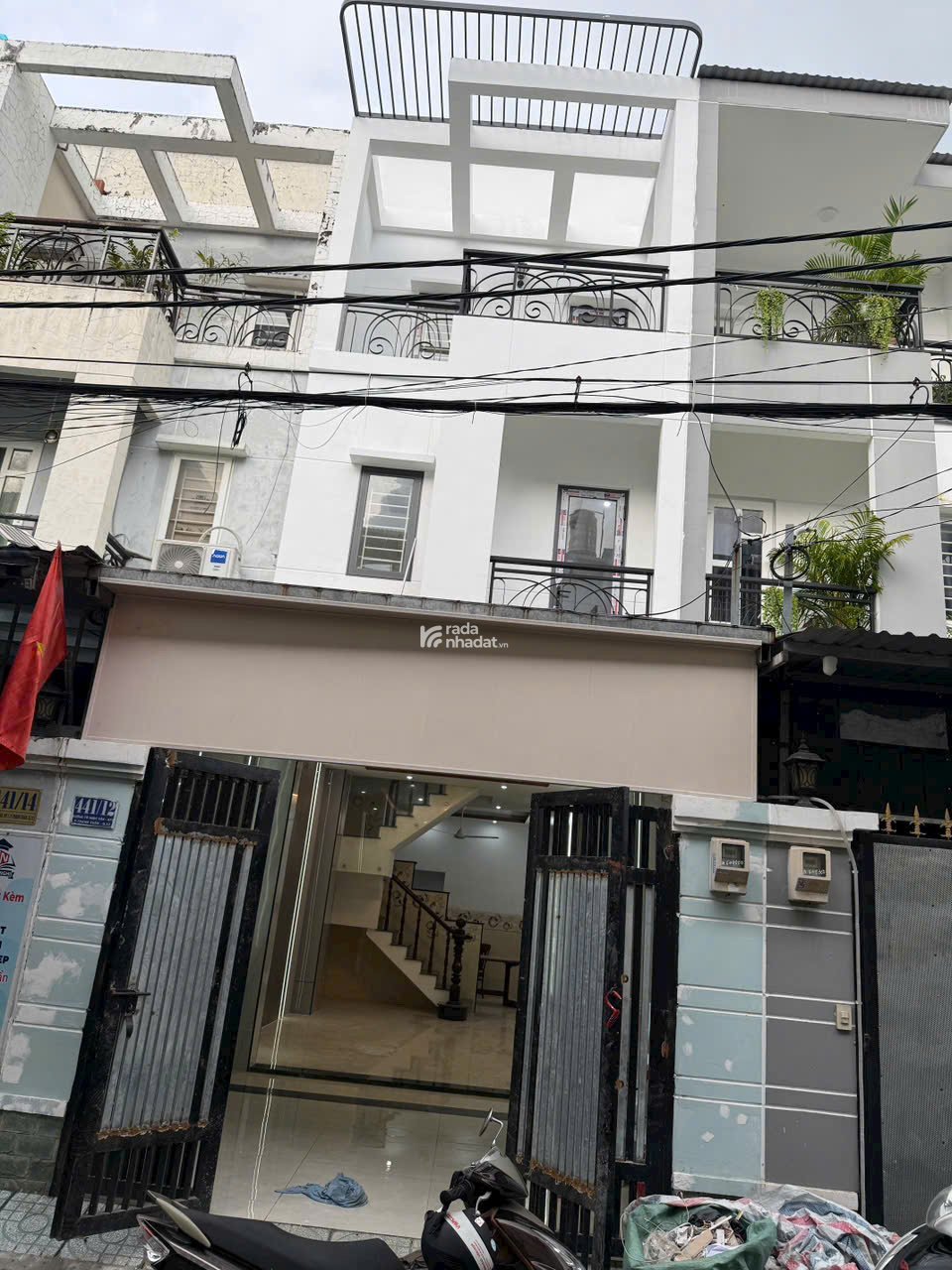 BÁN NHÀ 3 TẦNG 1/ TÔ NGỌC VÂN, Q12 - OTO ĐẬU TRONG NHÀ