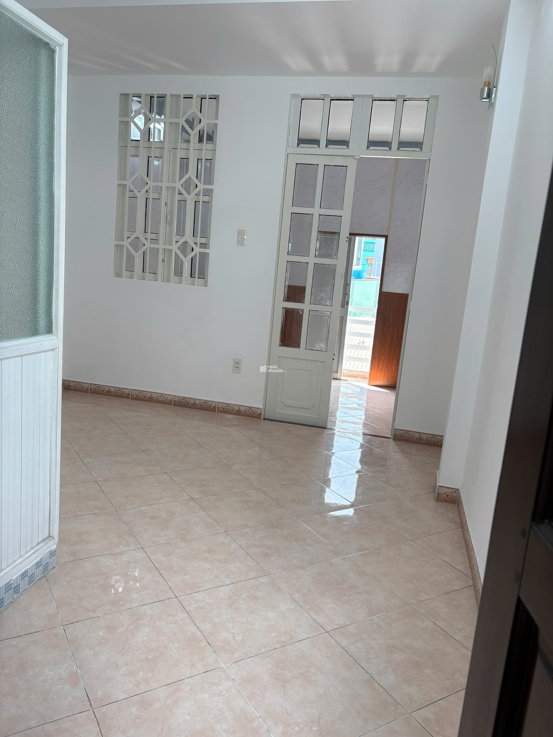 NHÀ BÁN, 3 mặt thoáng, vị trí vàng tại Phú Nhuận, cách mặt tiền đường Nguyễn Thượng Hiền 60m, 