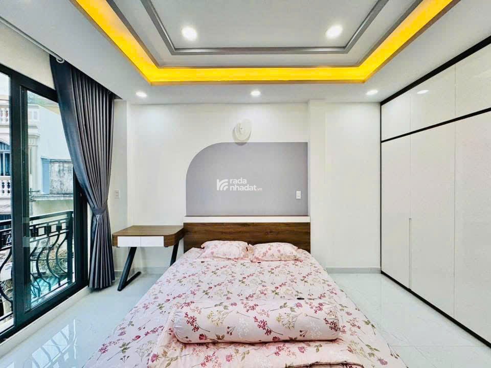 Bán nhanh căn nhà đường Lê Bình, Tân Bình/ 56m2 với mức giá 4 Tỷ 860tr/ sổ hồng riêng/ đường ô tô