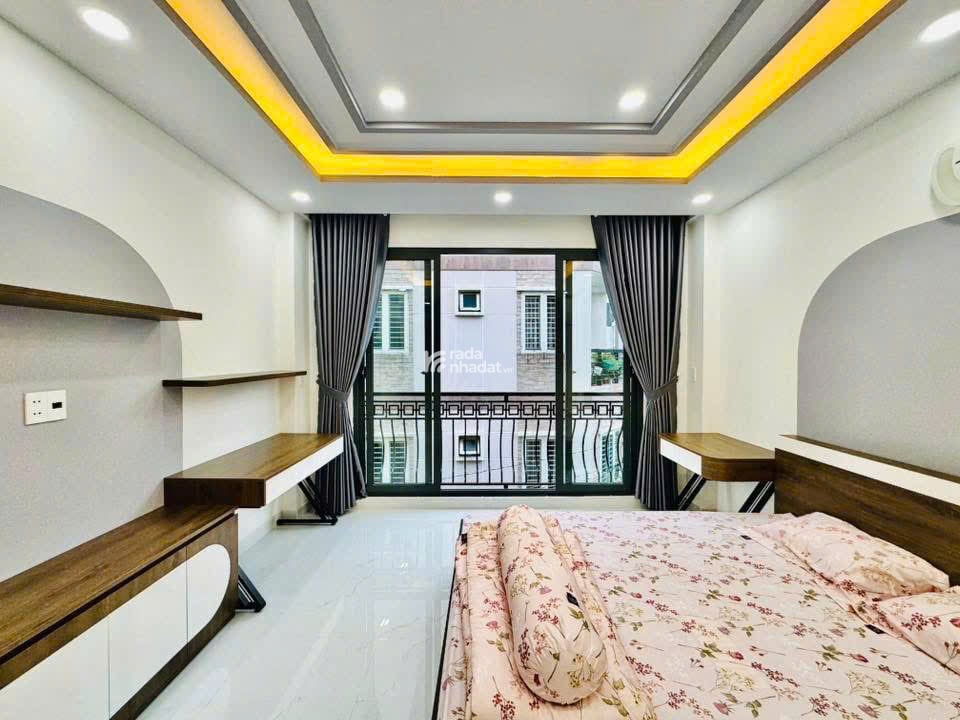 Bán nhanh căn nhà đường Lê Bình, Tân Bình/ 56m2 với mức giá 4 Tỷ 860tr/ sổ hồng riêng/ đường ô tô