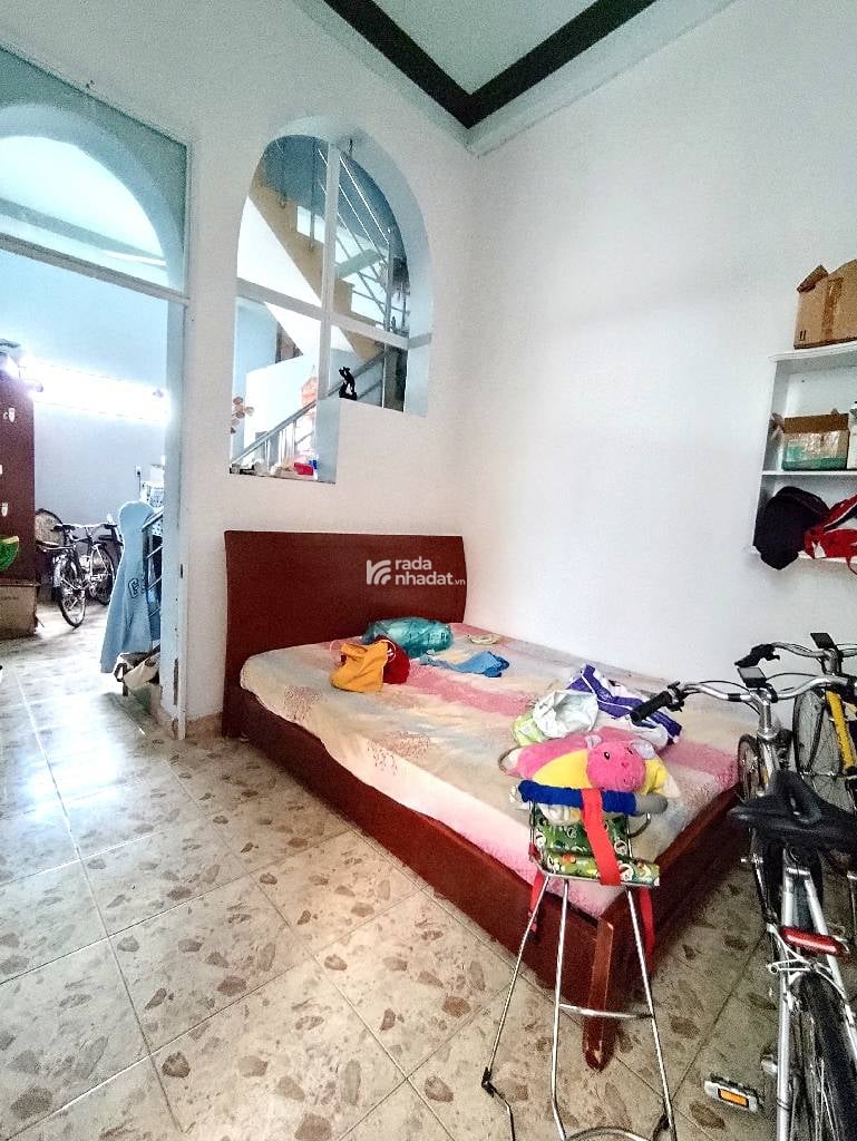 HẺM XE HƠI SÁT VÁCH. HOÀNG HOA THÁM, BÌNH THẠNH, 3 TẦNG Ở NGAY. GIẢM 550TR CHỈ 9.7T TL 