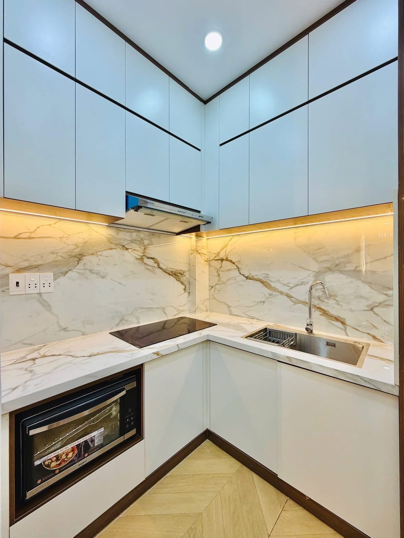 Nhà đẹp mới sơn sửa lại cho thuê, nhà 3tỷ500 đường Nơ Trang Long F7 Bình Thạnh 34m2 ,sổ hồng riêng