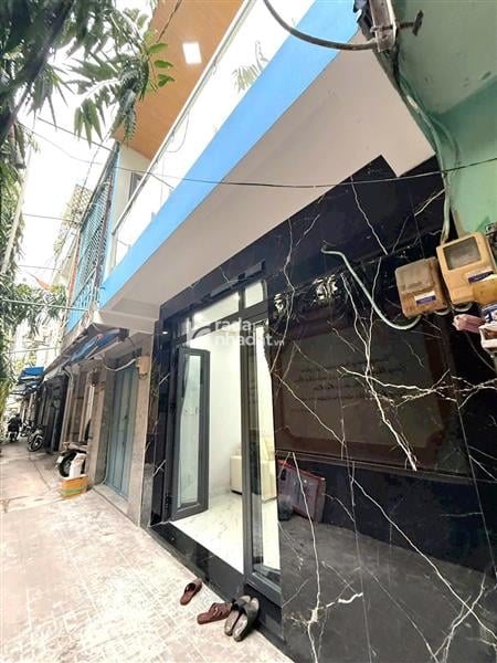 HẺM BA GÁC - NHÀ MỚI XINH - NGANG 4M HOA HẬU - VUÔNG ĐÉC - KHÔNG LỘ GIỚI 