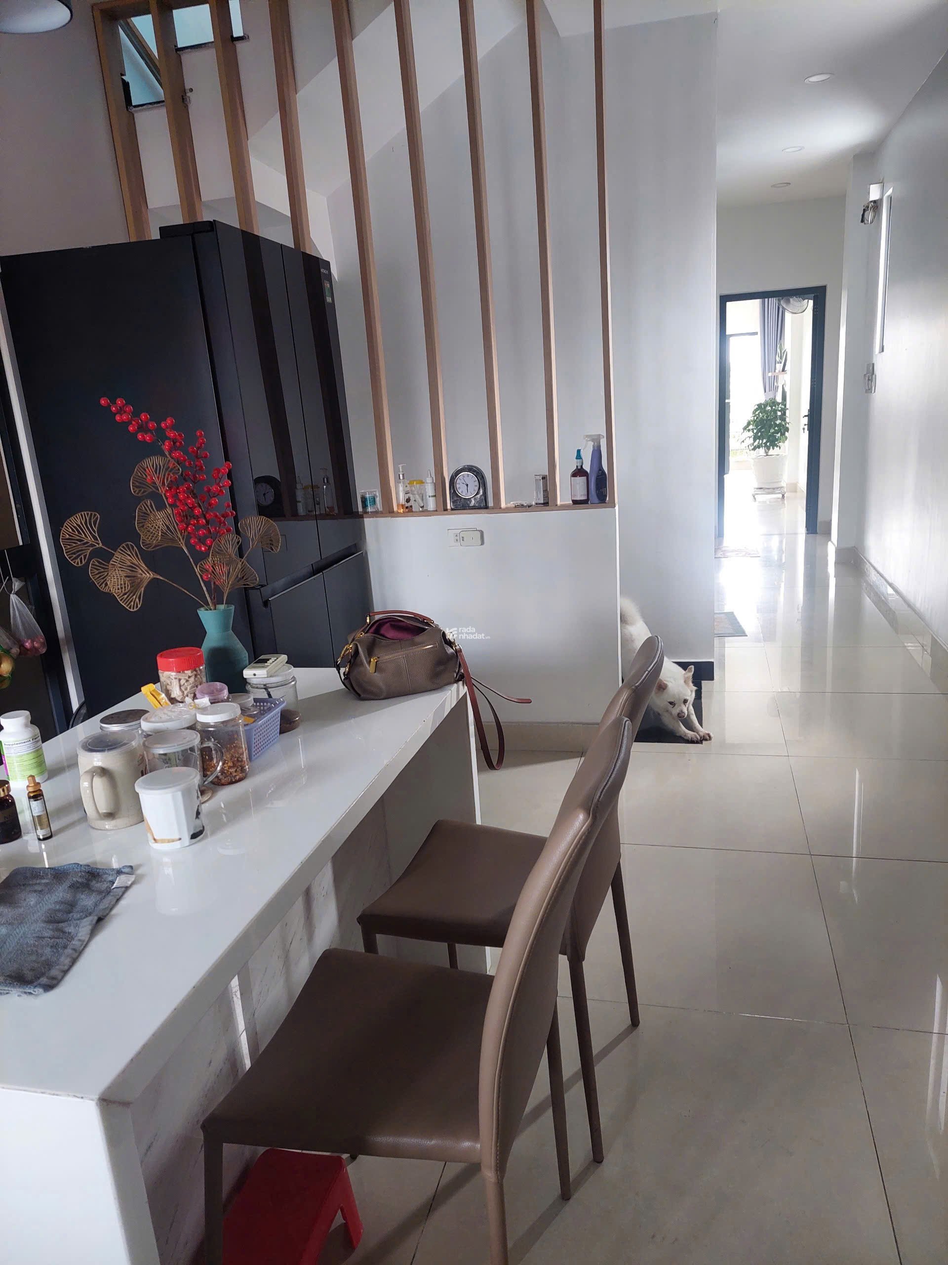 Bán nhà Nguyễn Tư Nghiêm Bình trưng tây 100m, 5 tầng khu vip