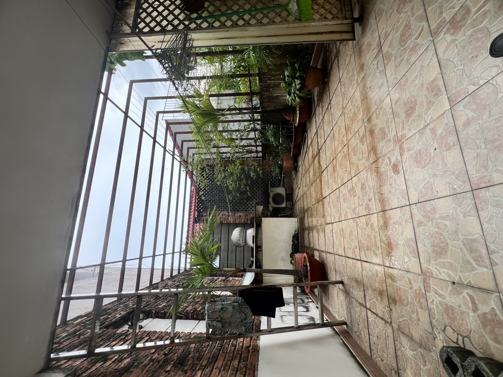 NHÀ 4 TẦNG - OTO NGỦ TRONG NHÀ - DỆN TÍCH: 90m2 SỔ VUÔNG A4 - NHỈNH 100Tr/m2