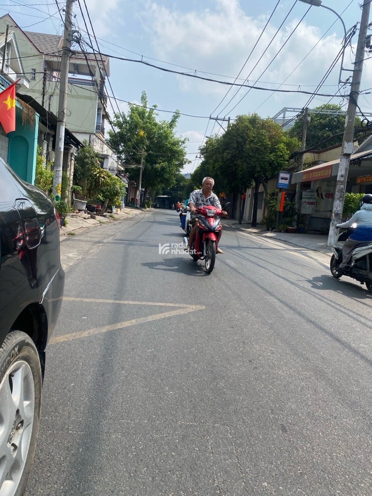 MẶT TIỀN KINH DOANH CỰC ĐỈNH, SÁT BV THỦ ĐỨC, 3 TẦNG 4X16 CHỈ 11,5 TỶ.