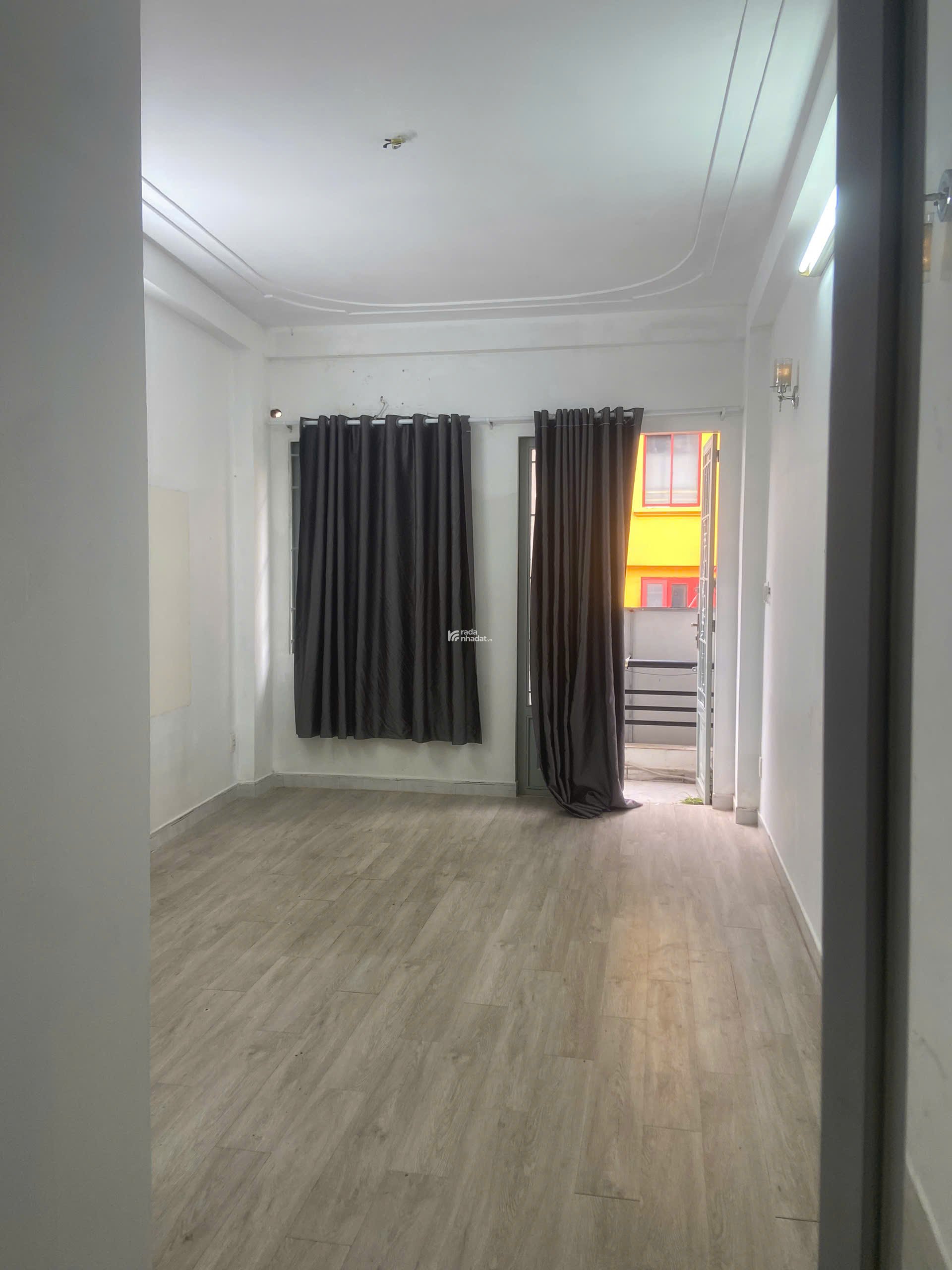 16.9 TỶ. NHÀ 4 TẦNG MẶT TIỀN  HOA SỨ P2, Q. PHÚ NHUẬN 3,5 x 15M