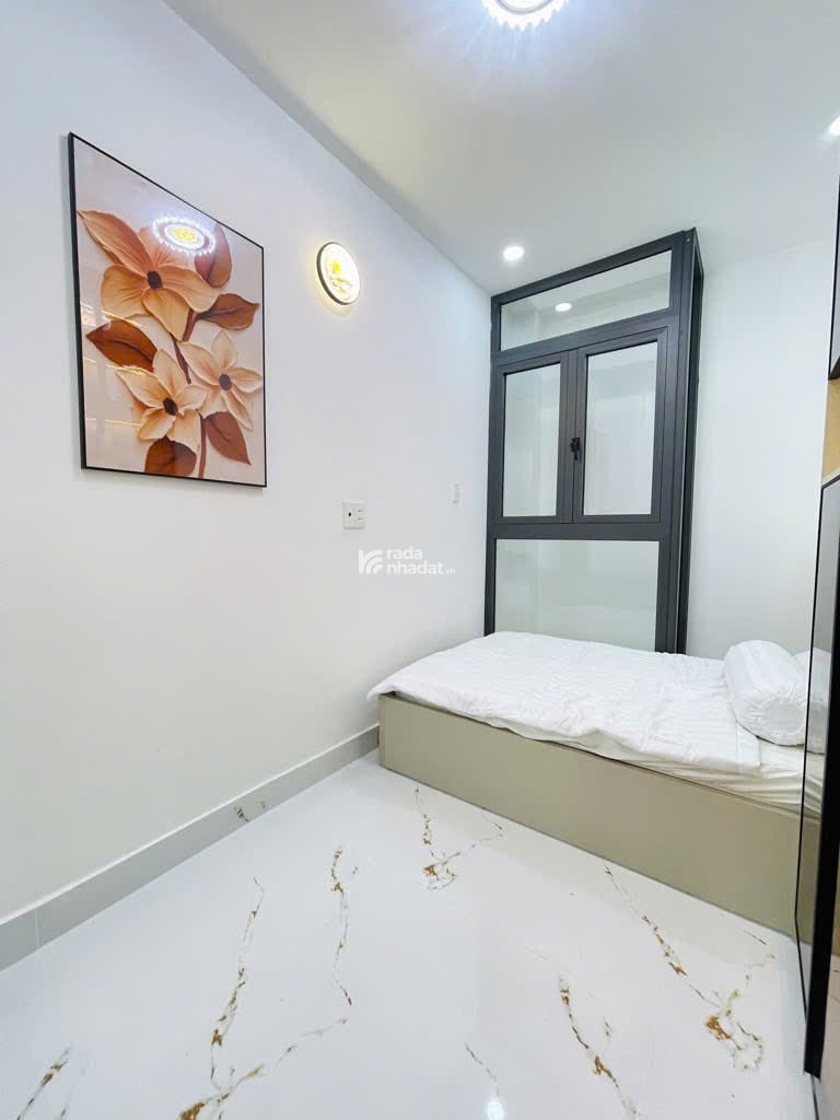 NHÀ MỚI Ở NGAY - FULL NỘI THẤT - GẦN CÔNG VIÊN LÀNG HOA