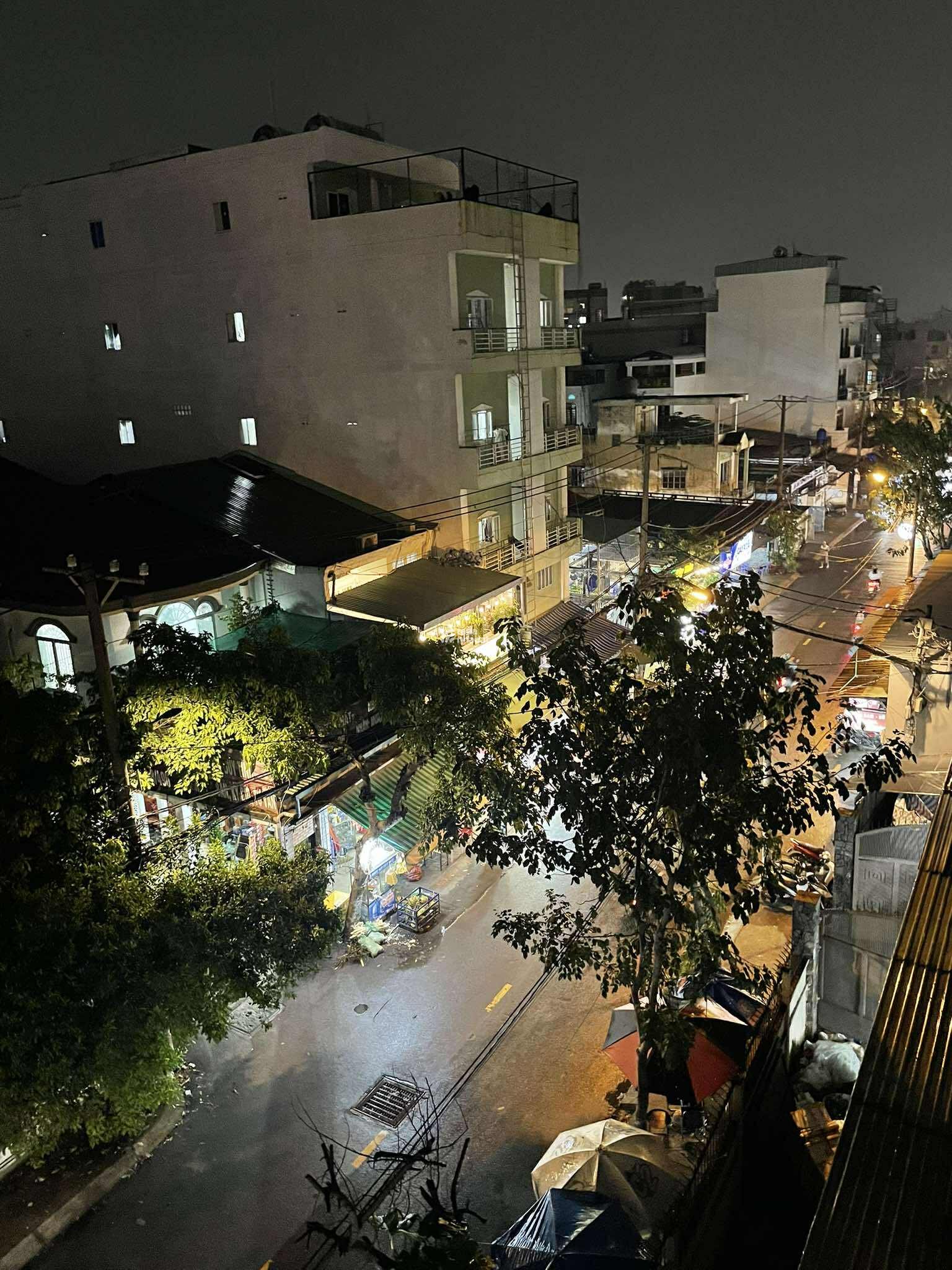 BÁN GẤP NHÀ 5 TẦNG 70M2 -HẺM 10M DƯƠNG QUẢNG HÀM -KINH DOANH SIÊU ĐỈNH - GIÁ 11.9 TỶ