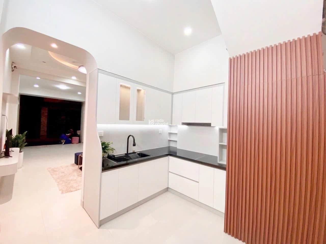 MẶT TIỀN 4 TẦNG HOÀN CÔNG ĐỦ – NHÀ ĐẸP LONG LANH – ĐƯỜNG SỐ 4 P.11 CŨ GÒ VẤP – NGAY NGÃ TƯ SẦM UẤT