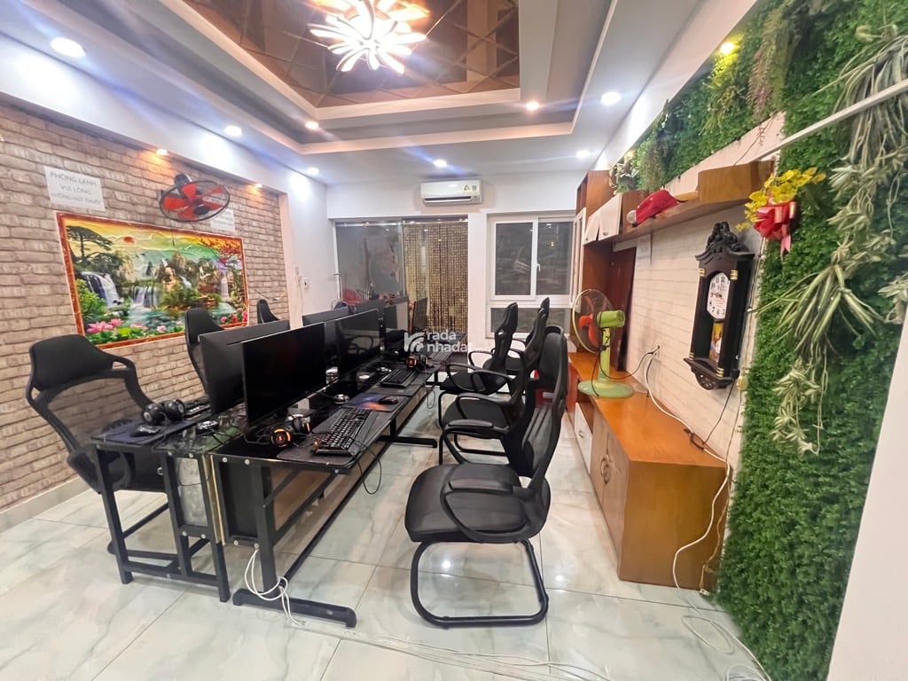 Bán nhà 4x21m, 5 tầng, ôtô ngủ trong nhà,full nội thất, Emart Phan Huy Ích Gò Vấp, 11.x tỷ