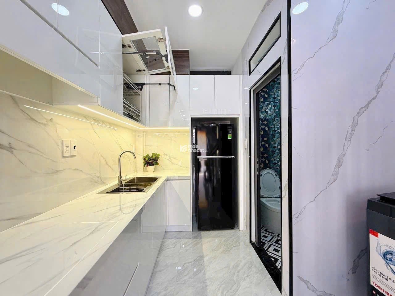 Bán nhà đẹp ở Huỳnh Tấn Phát, P. Phú Thuận, Q7. Giá 4tỷ320 , 69m2 , SHR