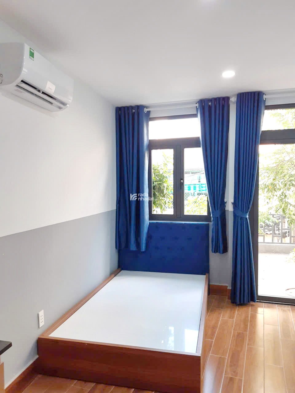 Bán CHDV 2 lầu gần mặt tiền đường Dương Bá Trạc P.2 Quận 8