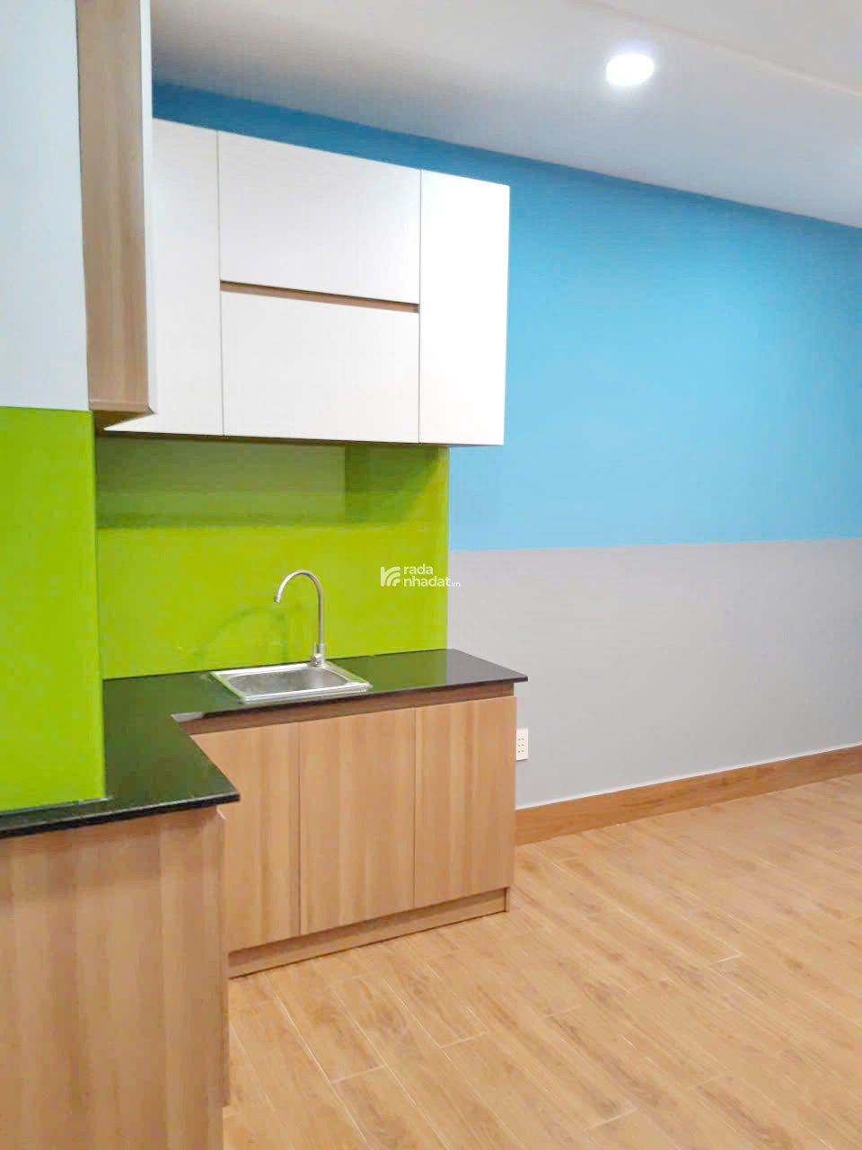 Bán CHDV 2 lầu gần mặt tiền đường Dương Bá Trạc P.2 Quận 8