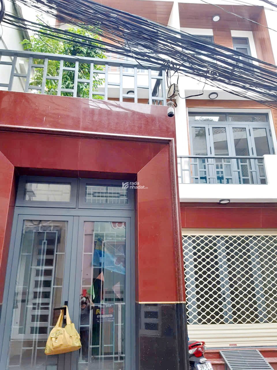 Bán CHDV 2 lầu gần mặt tiền đường Dương Bá Trạc P.2 Quận 8