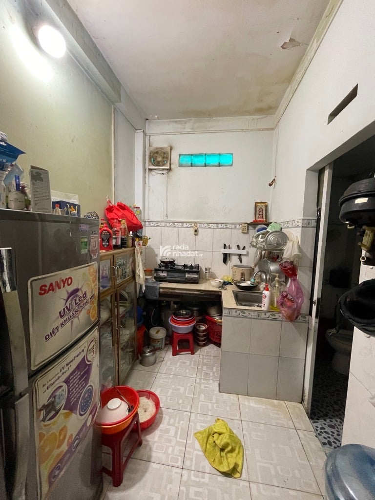 NHỈNH  2, TỶ, BÀ HOM - GẦN CHỢ PHÚ LÂM, HXH ĐỔ CỬA - NHÀ 2 TẦNG - 33 M2 - 2 PN .