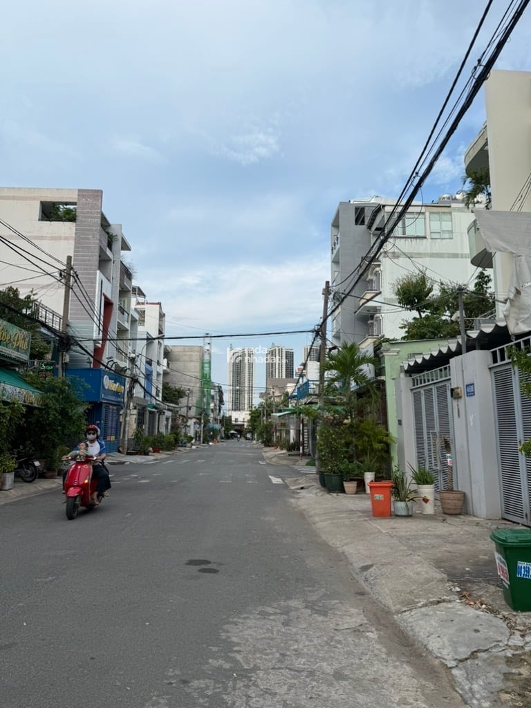 40m2 - Giá 6.2 tỷ - Ngang 5m - HXH Vườn Điều khu sầm uất, Tân Quy, Q7