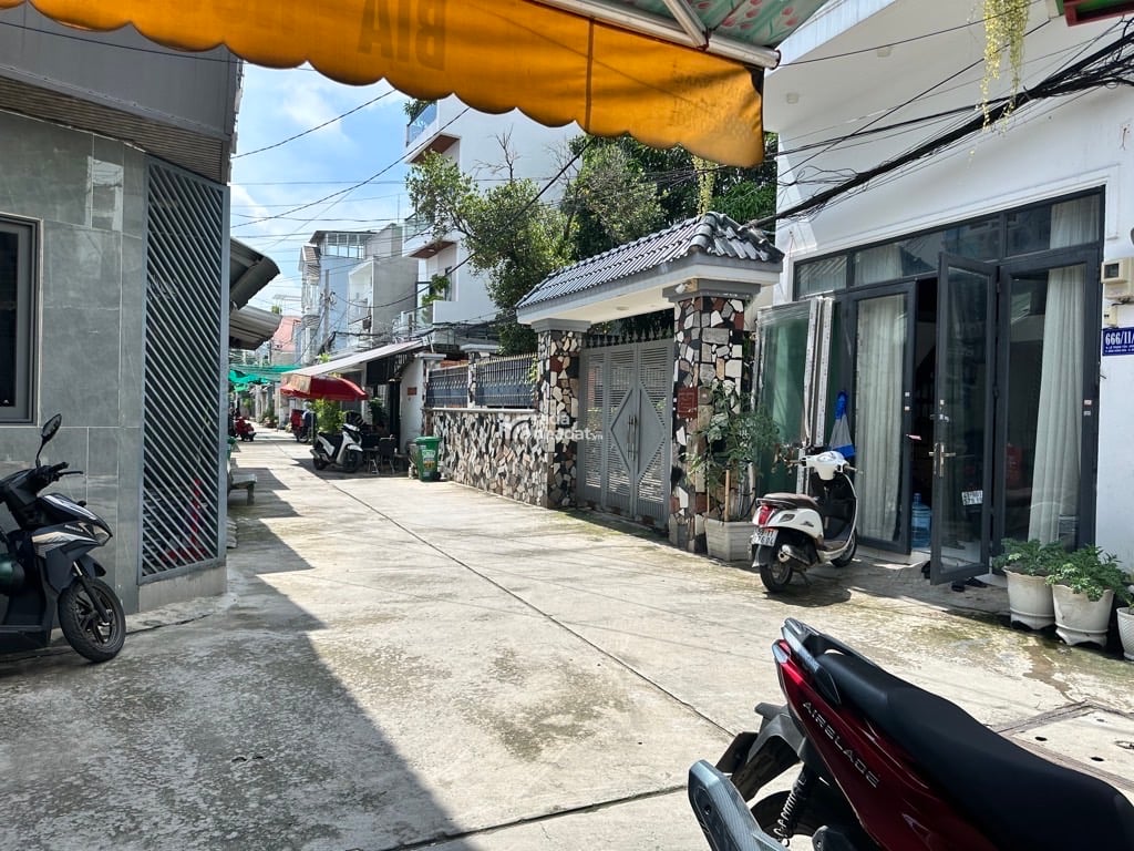 bán nhà đường phạm đăng giảng bình hưng hoà