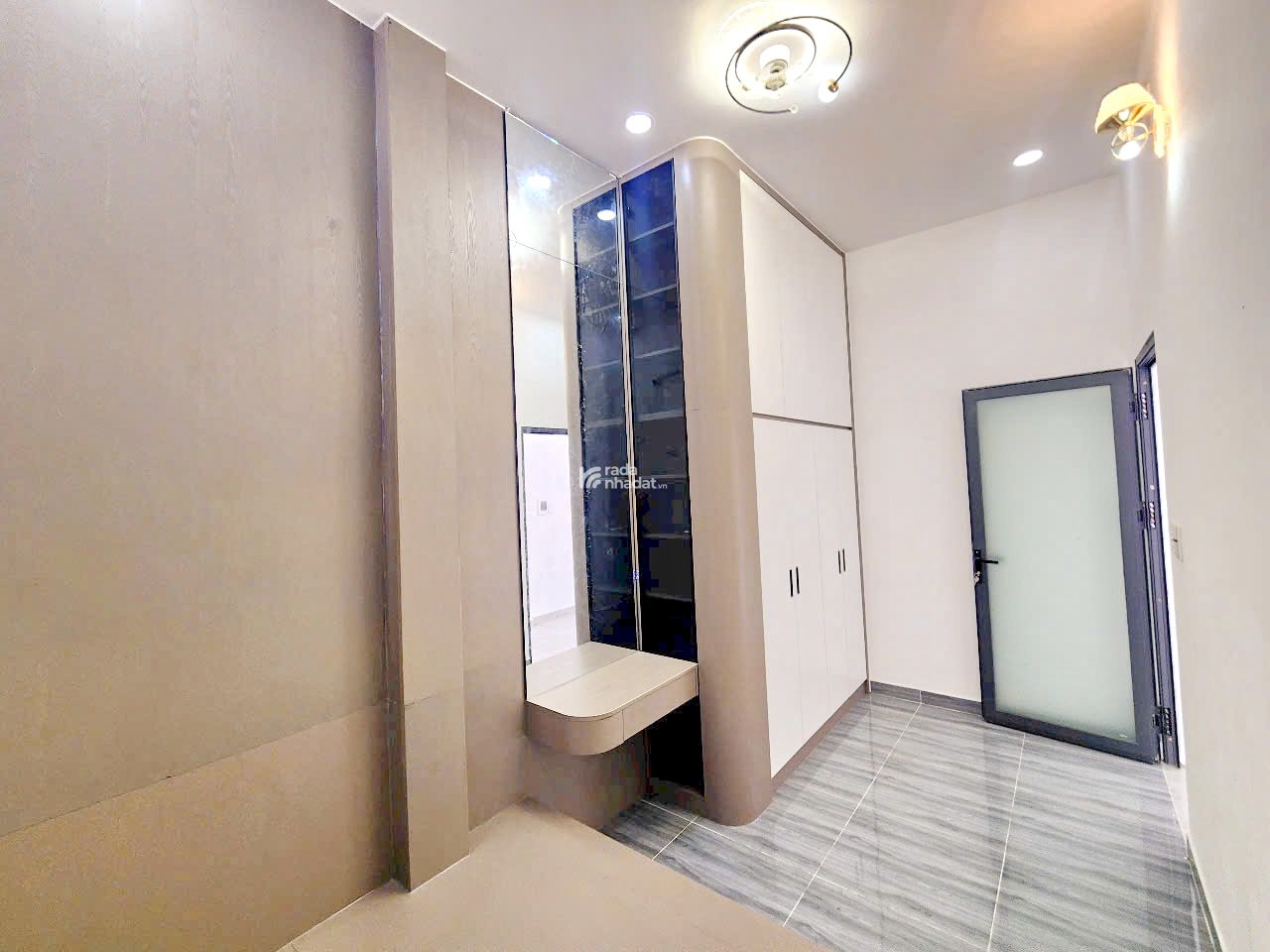 Bán nhà mới 1 lầu hẻm xe hơi đường Âu Dương Lân P.3 Quận 8