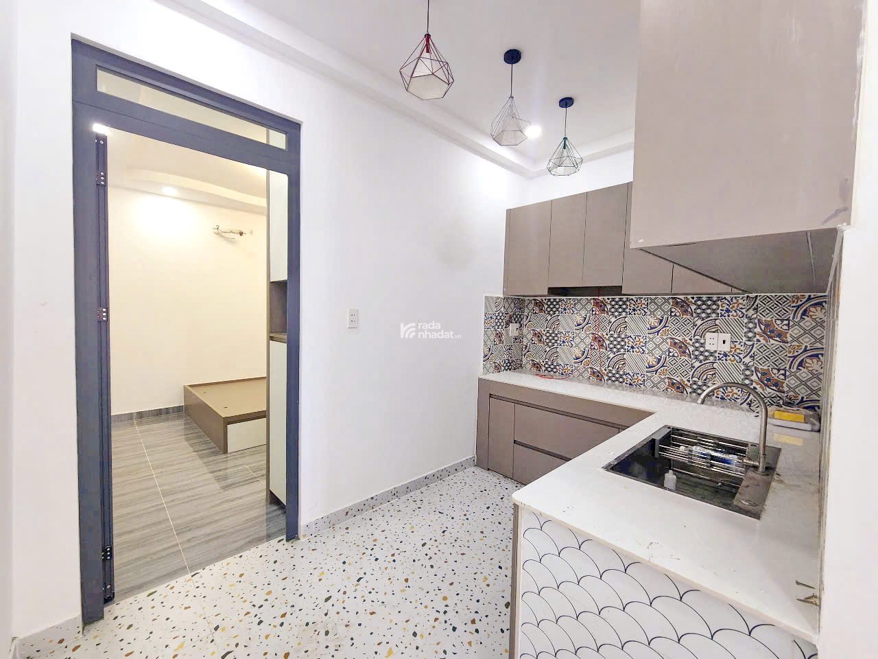 Bán nhà mới 1 lầu hẻm xe hơi đường Âu Dương Lân P.3 Quận 8