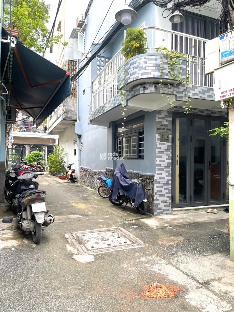 SÁT Q10 HẺM XE HƠI, NGHĨA PHÁT, TÂN BÌNH, 22M2 CÓ KC Ở NGAY. GIẢM 350TR CHỈ CÒN 2.88T TL 