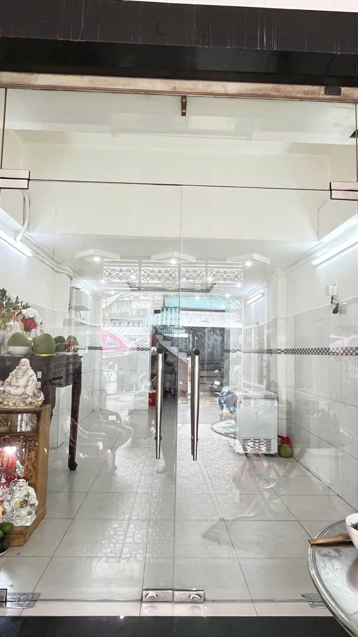 KẸT TIỀN BÁN GẤP NHÀ CƯ XÁ PHÚ LÂM D Q6 (3,5X15) NGAY CHỢ. CHỈ 11 TỶ
