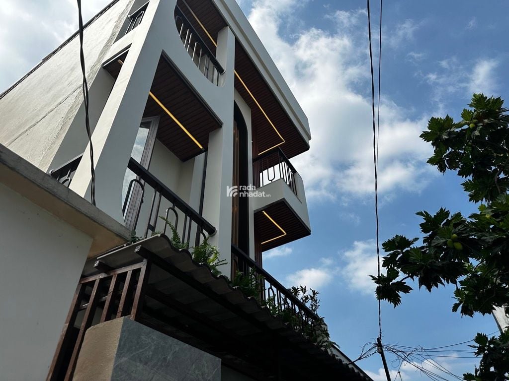 TRUNG TÂM QUẬN 7- Đường Số 17  (LÂM VĂN BỀN )-ĐẸP LUNG LINH- DT: 5*28M- 12 TỶ 5