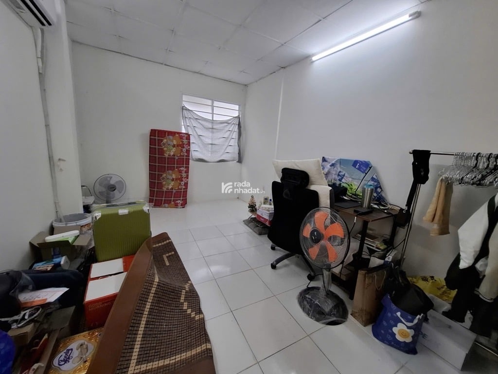 NGAY KHÁCH SẠN ĐÊ NHẤT, HXH HIỆP NHẤT, TÂN BÌNH, 35M2 TIỆN XÂY. GIẢM 350TR CHỈ 4T 