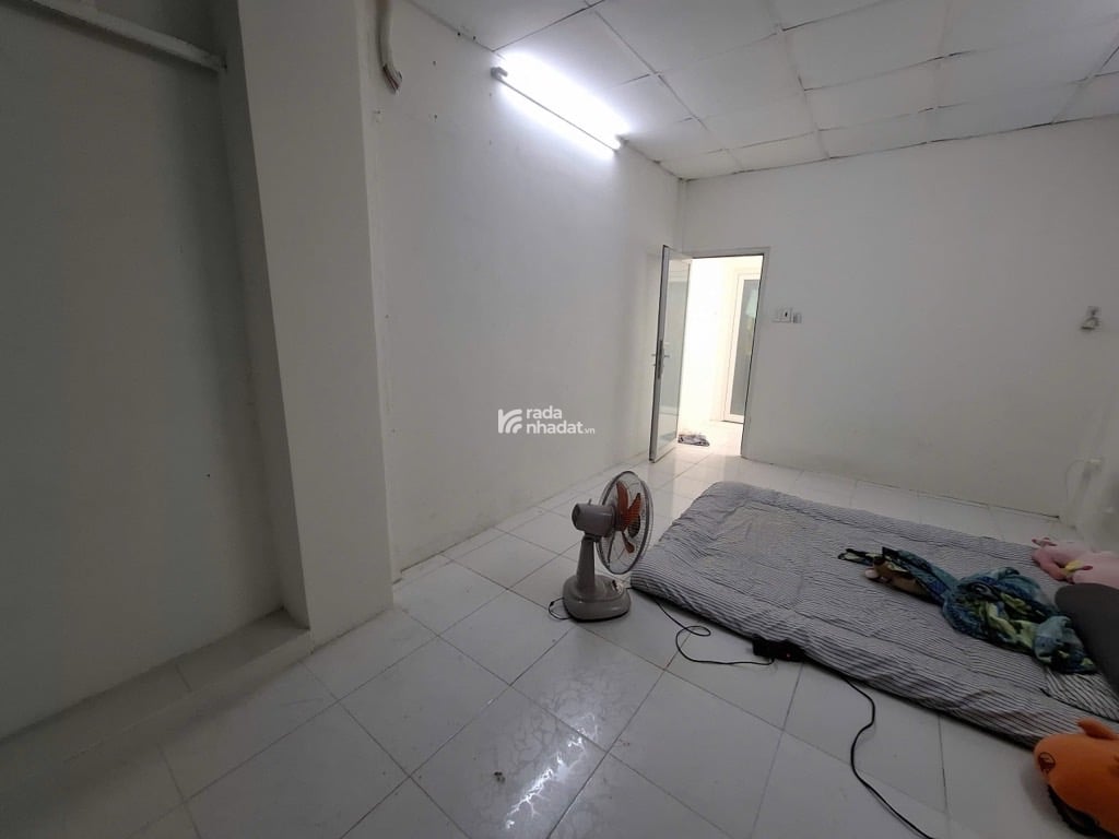 NGAY KHÁCH SẠN ĐÊ NHẤT, HXH HIỆP NHẤT, TÂN BÌNH, 35M2 TIỆN XÂY. GIẢM 350TR CHỈ 4T 