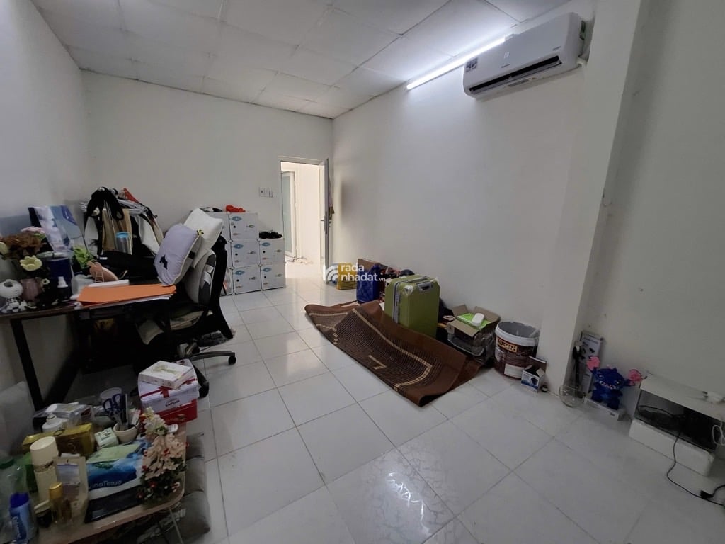 NGAY KHÁCH SẠN ĐÊ NHẤT, HXH HIỆP NHẤT, TÂN BÌNH, 35M2 TIỆN XÂY. GIẢM 350TR CHỈ 4T 