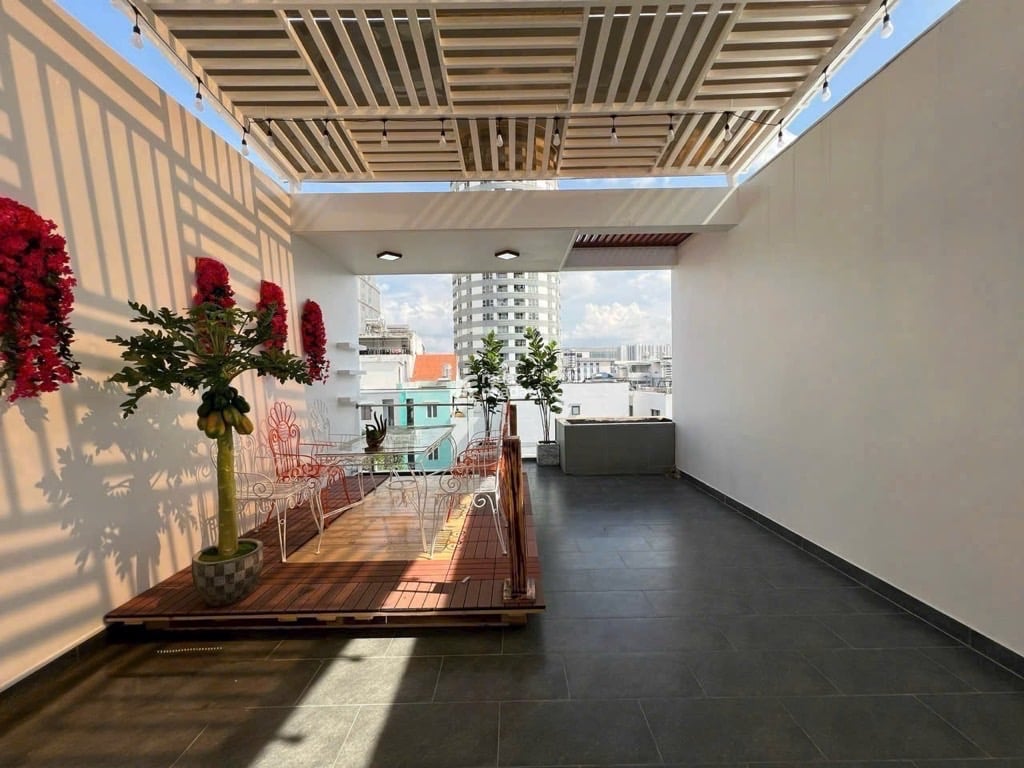 Chỉ 17.5 tỷ – Nhà 4 tầng – 4PN – xe hơi ngủ trong nhà – KDC Ngọc Thảo – TT.Quận7 [QUẬN 7]