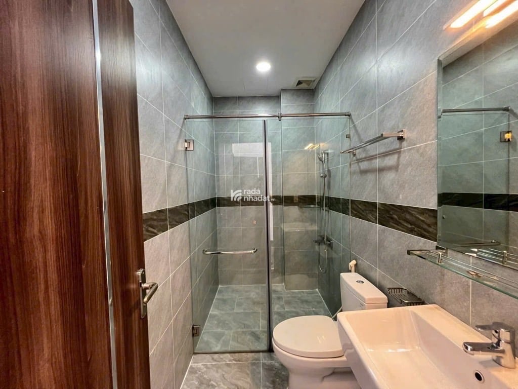 Chỉ 17.5 tỷ – Nhà 4 tầng – 4PN – xe hơi ngủ trong nhà – KDC Ngọc Thảo – TT.Quận7 [QUẬN 7]