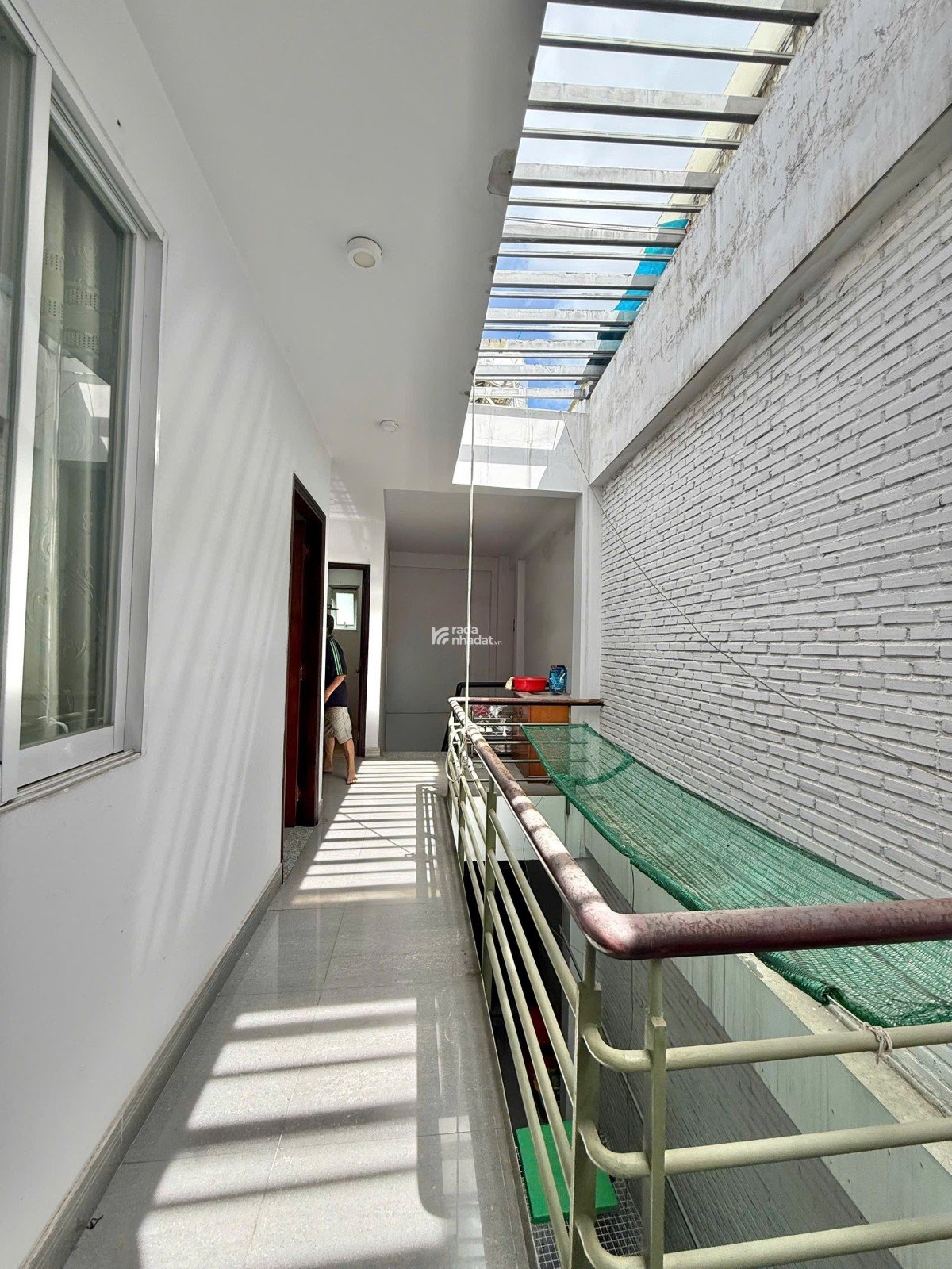 Nhà đẹp 4 lầu bán gấp, hẻm ô tô, đường Phan Huy Ích, P. 15, Tân Bình, chỉ 8,5 tỷ TL