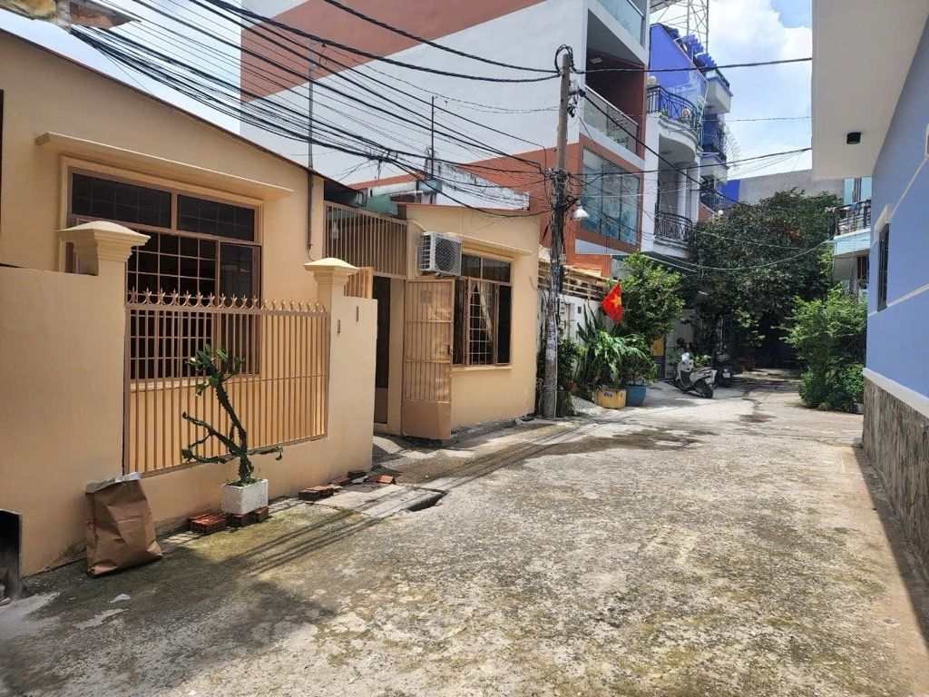 NHÀ DIỆN TÍCH LỚN - 171M2 - 9x19 - DÒNG TIỀN 15 TRIỆU/TH - GIÁP TÂN BÌNH - TIỆN XÂY MỚI CHDV, VP