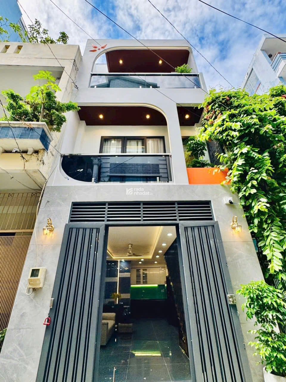Nhà 1 trệt 2 lầu 1 sân thượng - 2 tỷ 550 - Đường Bùi Đình Tuý P12 Quận Bình Thạnh HCM