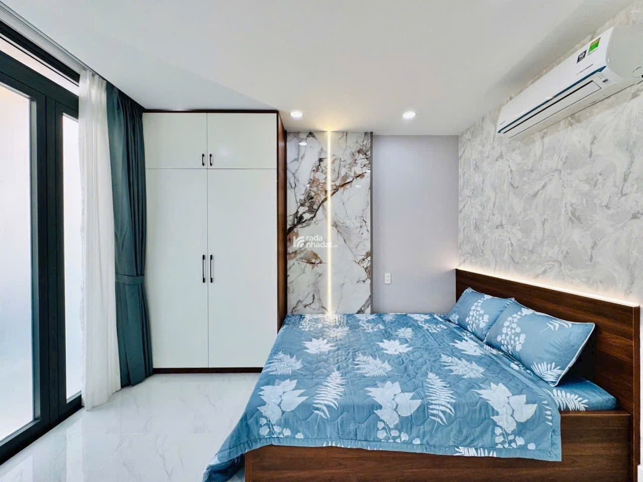 Nhà 1 trệt 2 lầu 1 sân thượng - 2 tỷ 550 - Đường Bùi Đình Tuý P12 Quận Bình Thạnh HCM