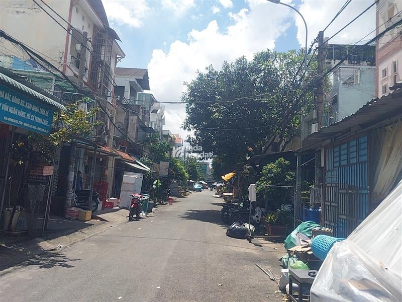 NGAY AEON MALL, MTKD ĐƯỜNG D11, TÂN PHÚ, 100M2 HIẾM CÓ. GIẢM 580TR CHỈ CÒN 14.5T TL 