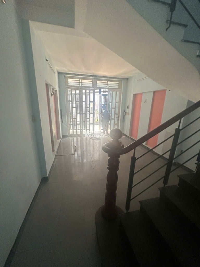 bans nha  đường lê trọng tấn bình hưng hoà