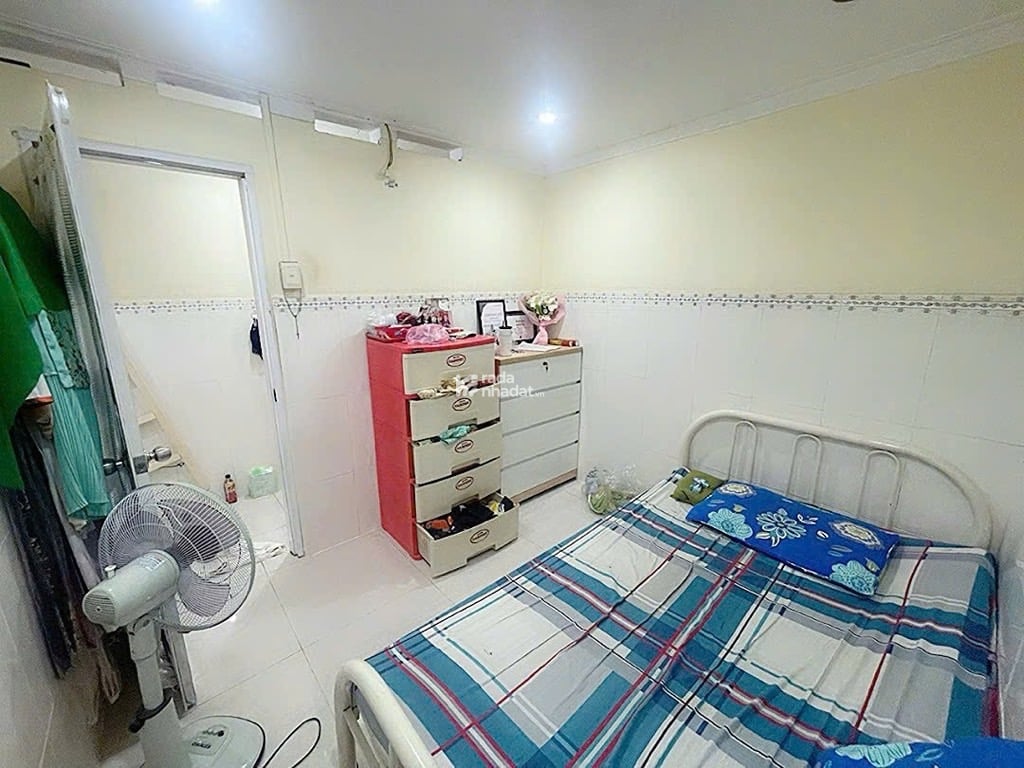 SÁT VÁCH QUẬN 1, CHUNG CƯ NGUYỄN CỬU VÂN, BÌNH THẠNH, 46M2 Ở NGAY. GIẢM 350TR CHỈ 1.8T 