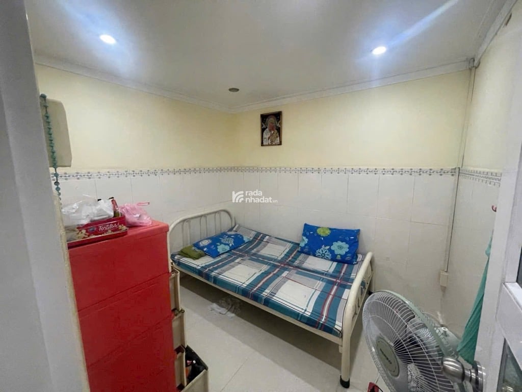 SÁT VÁCH QUẬN 1, CHUNG CƯ NGUYỄN CỬU VÂN, BÌNH THẠNH, 46M2 Ở NGAY. GIẢM 350TR CHỈ 1.8T 