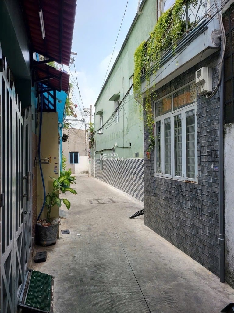 Hẻm 4m thông Gò Dầu, 23m2, 2 tầng, Chỉ 3.x tỷ