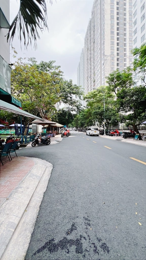 BÁN SHOPHOUSE MẶT TIỀN HOÀNG KIM GIAO 100M2 7 TỶ QUẬN 8 ĐỐI DIỆN CHUNG CƯ GIAI VIỆT