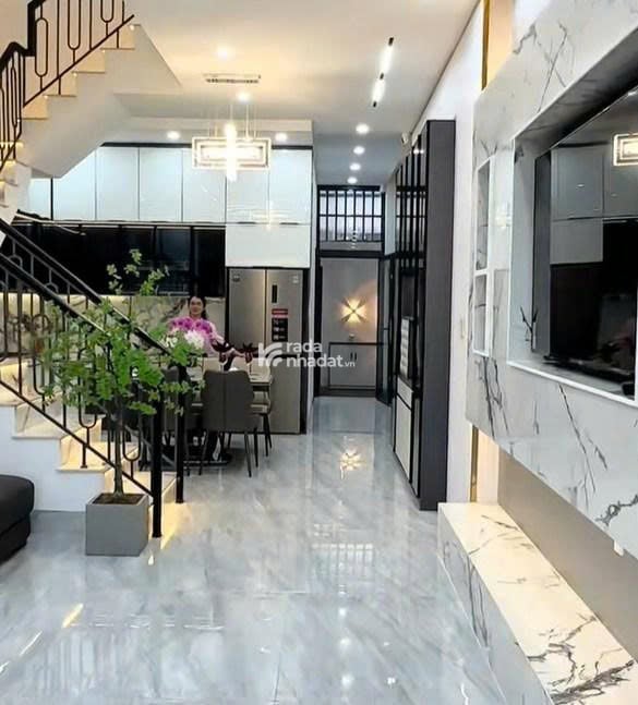 NHÀ 1 TRỆT 1 LẦU NGAY KCN VSIP3 TP TÂN UYÊN BÌNH DƯƠNG
