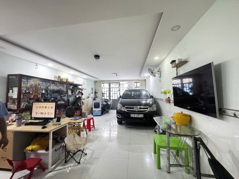 Hàng HIẾM GÒ VẤP nhà 3 tầng 75m2 HXT ngang to 5m gần mặt tiền Lê Đức Thọ chỉ 8.6 tỷ.