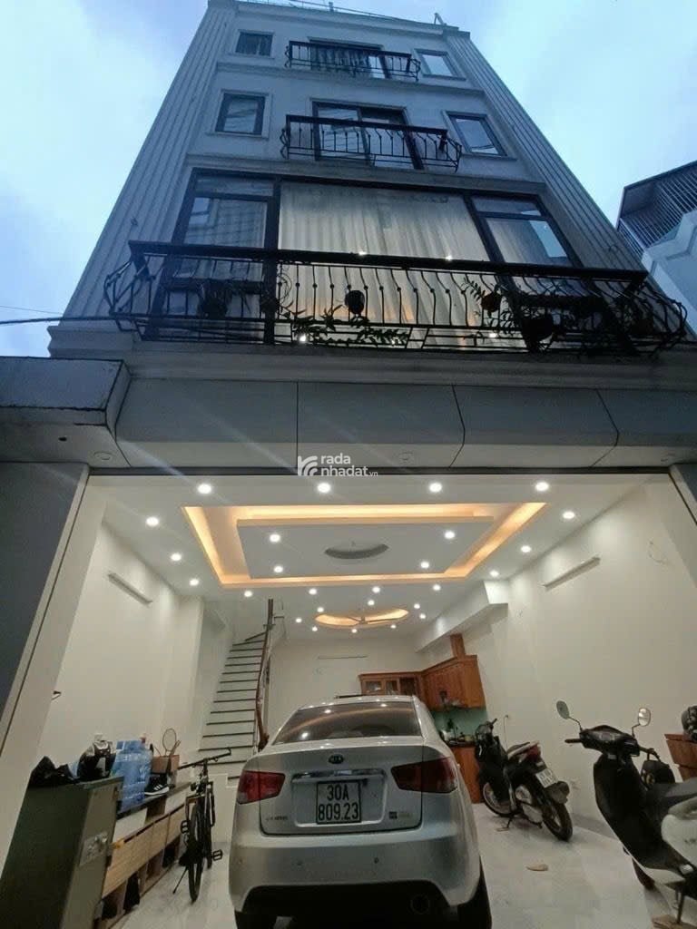 SIÊU MẪU NHÀ DÂN XÂY Ô TÔ ĐỖ CỬA TRUNG TÂM VIỆT HƯNG -LONG BIÊN 