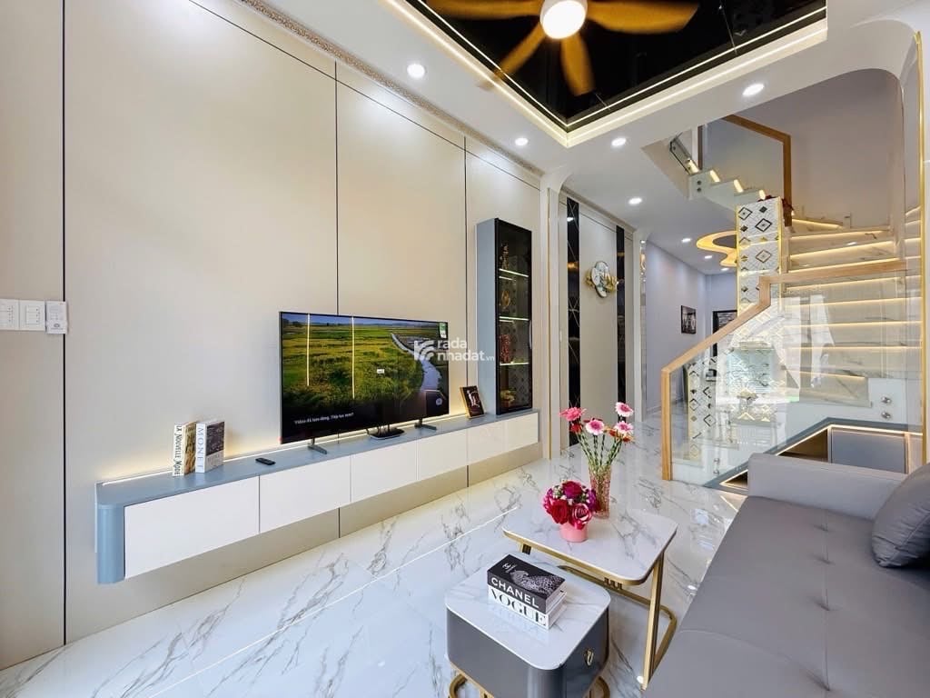 NHÀ XÂY MỚI - NGÃ 5 GÒ VẤP - QUANG TRUNG PHƯỜNG GÒ VẤP - 4 TẦNG - 50M2 - CHỈ 6.75 TỶ TL