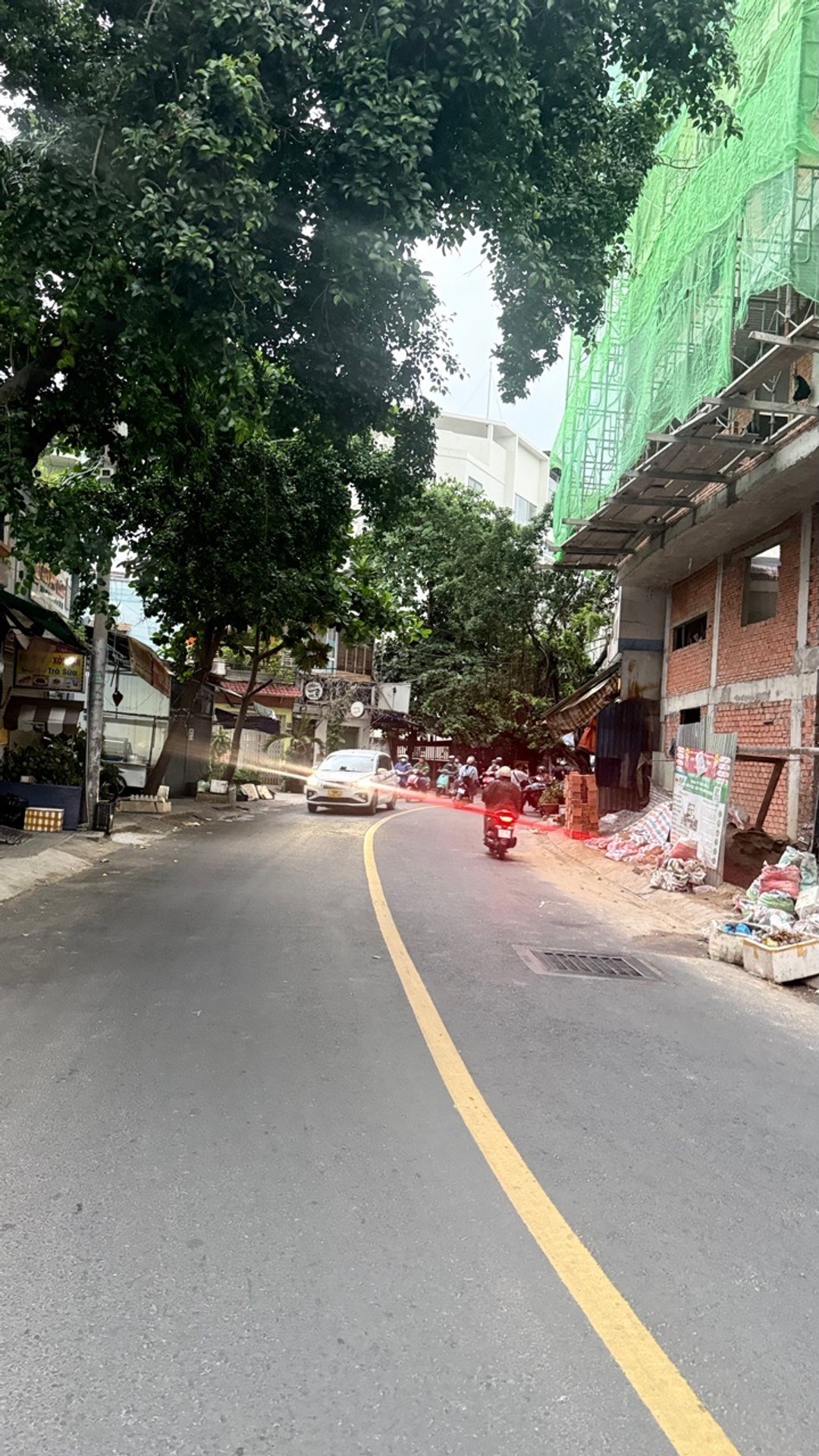CHDV MT Kênh Nước Đen-gần chợ Tân Hương, 80m2, 6 tầng 15 phòng, TN 40tr/th,14 tỷ