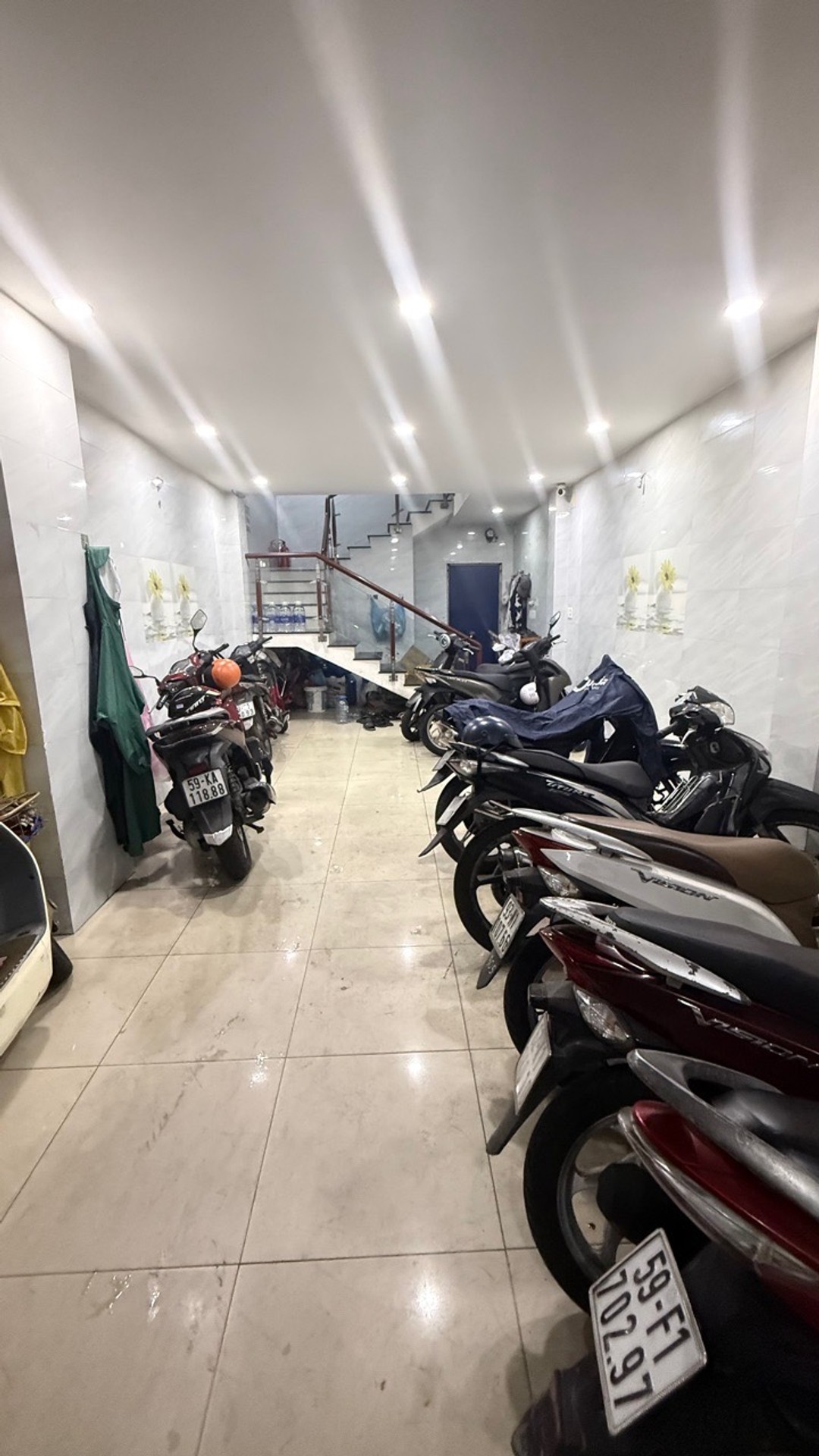 CHDV MT Kênh Nước Đen-gần chợ Tân Hương, 80m2, 6 tầng 15 phòng, TN 40tr/th,14 tỷ